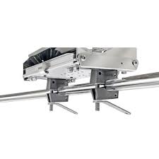 Nosač roštilja dvostruki za ogradu (D22-25mm) SKU: 70120<br />JM: kom pak.: 1 min: 1