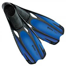 Peraje za ronjenje Mares Fluida 44/45 SKU: 2220981<br />JM: kom pak.: 1 min: 1