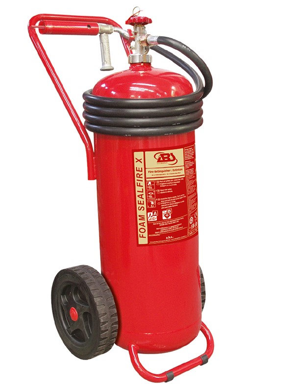 Vatrogasni aparat na kotačima 50lit., pjena, MED SKU: 45492<br />JM: kom pak.: 1 min: 1
