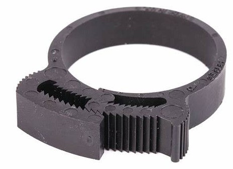 Obujmica za štitnik kabela MaxPower SKU: 310400<br />JM: kom pak.: 1 min: 1